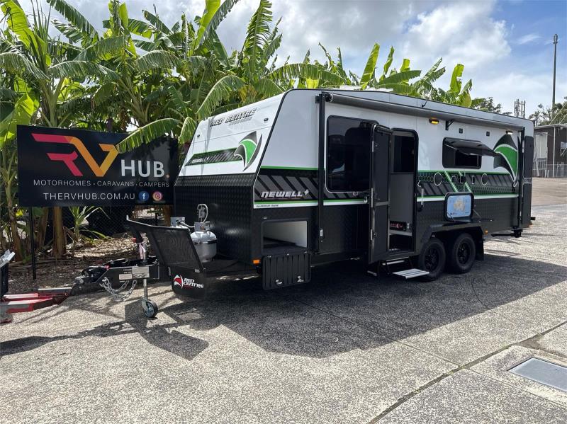 >2025 Red Centre Newell +   